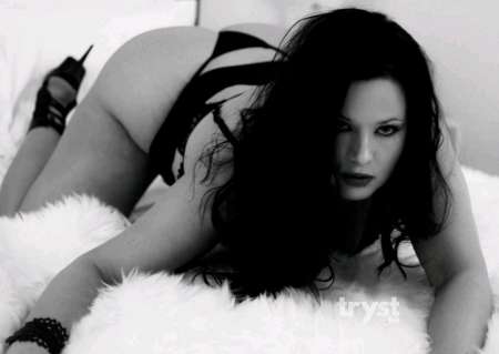  Valeria chaud