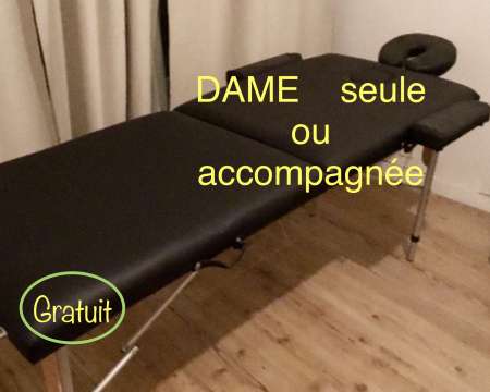 Madame qui adorez le massage du corps et des seins