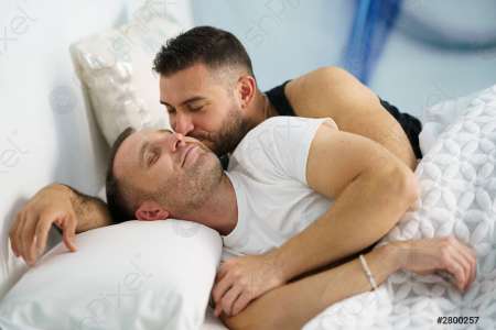 cherche escort boy ou un gigolo sur alger