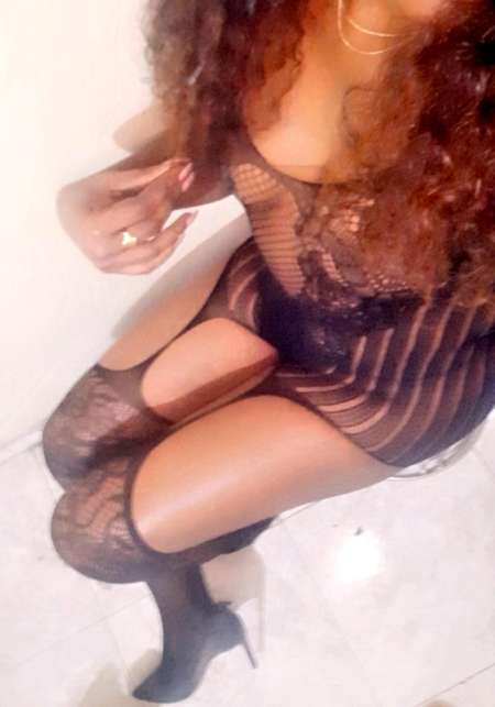 Escort girl Dakar