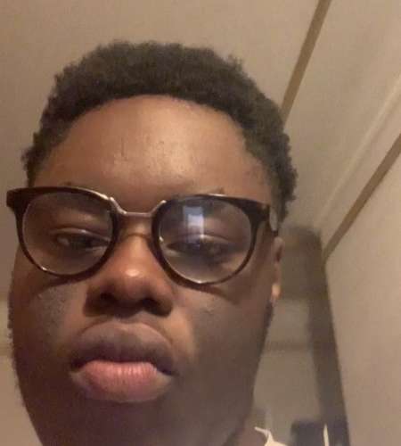 Jeune homme cherche plan cul sur Orléans