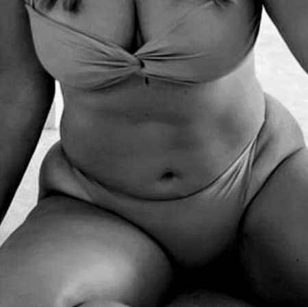  Jolie brune 40 ans