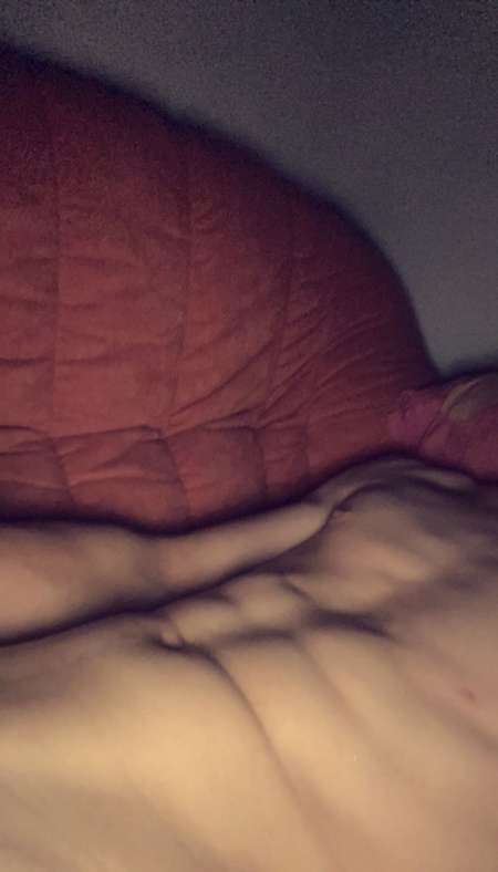 Cam(Skype snap insta etc ) ou échange nude et IRL
