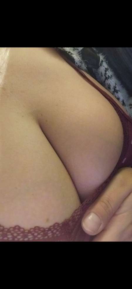  Eve jolie ronde