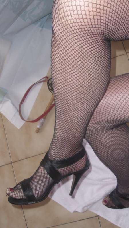 Travestie, débutante , soumise , pr Maître mur