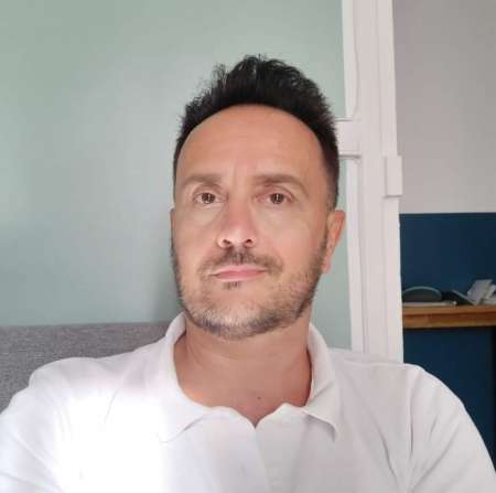 Cherche mâle actif régulier