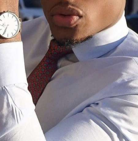 Un Homme disponible que pour la femme. (PLAISIR)