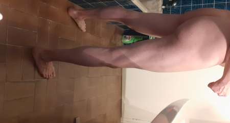  Cherche Maîtresse algérienne sévère, récompense