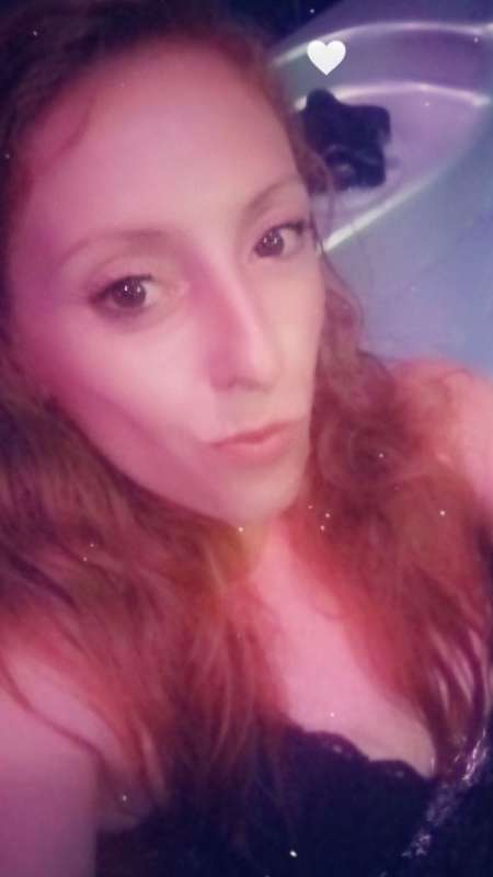 Femme mature, discrète, sans problème