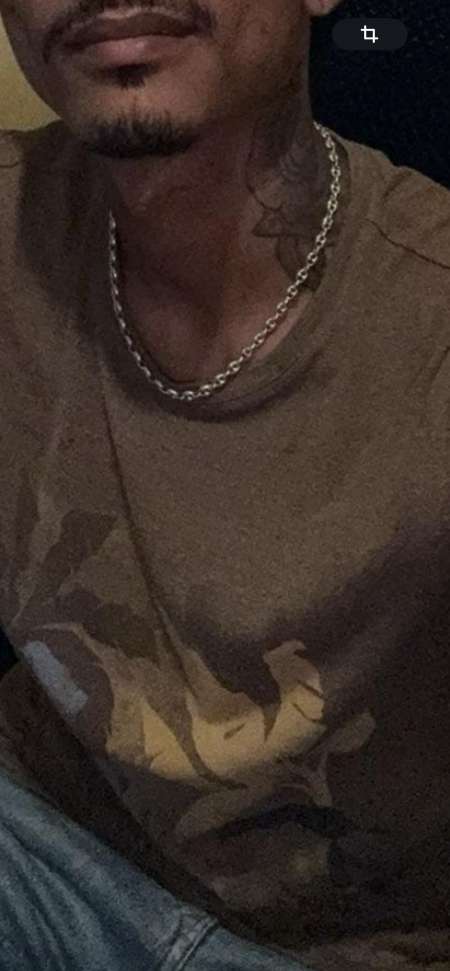 Recherche une mince femme