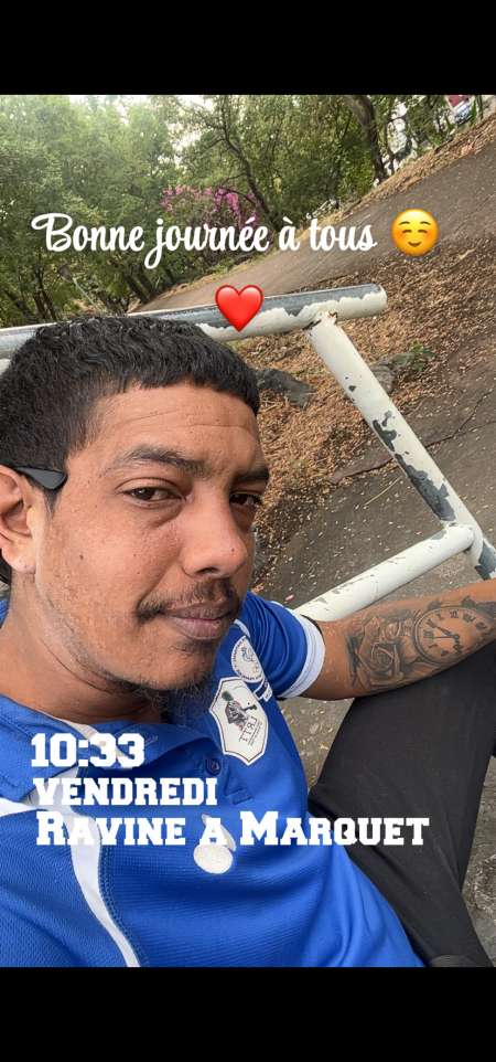 Jeune mec cherche femme âgée