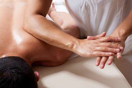 Massages ayurvédiques pour tous.