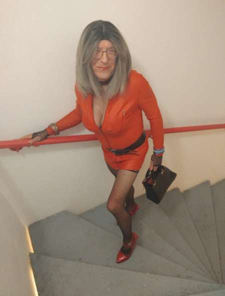 Jolie TRAV sexy mûre pour HOM