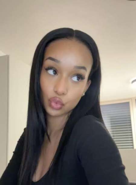 Étudiante vend ses culottes ^^