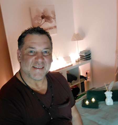 MASSAGES RELAXANTS ET TANTRIQUES DE QUALITÉ