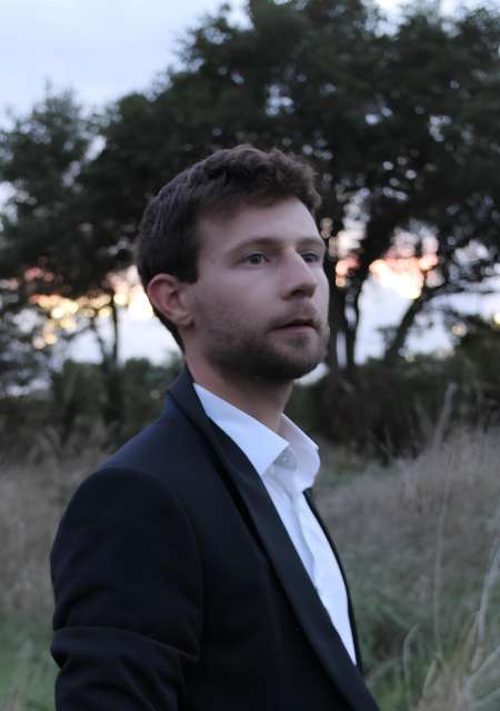 Jim escort boy pour femme et couple