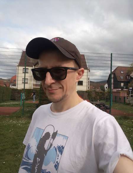 Homme de 39 ans cherche juste à s'amuser à 100