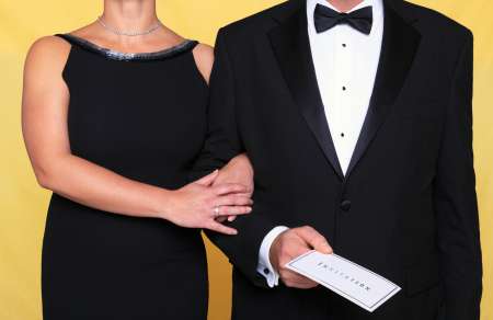 Escort boy pour femmes exigeantes ou couples
